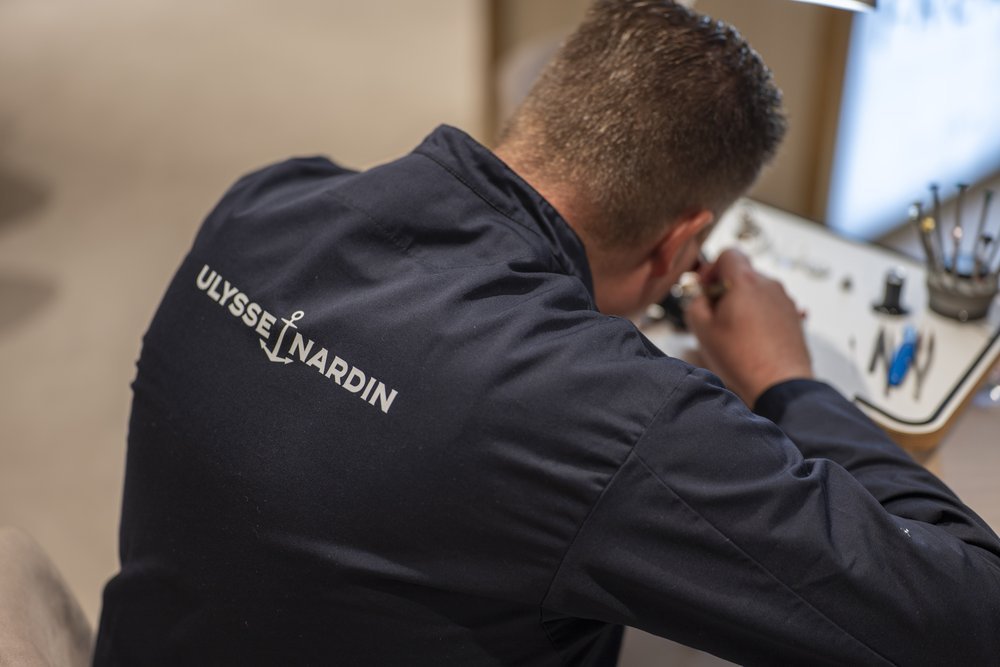 The Ulysse Nardin watchmaker seen from behind
